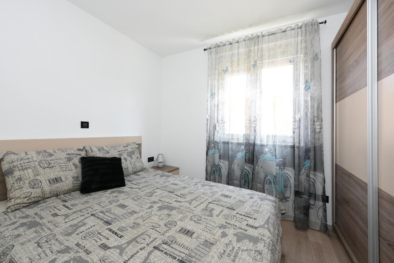 Apartment Matea Задар Екстер'єр фото